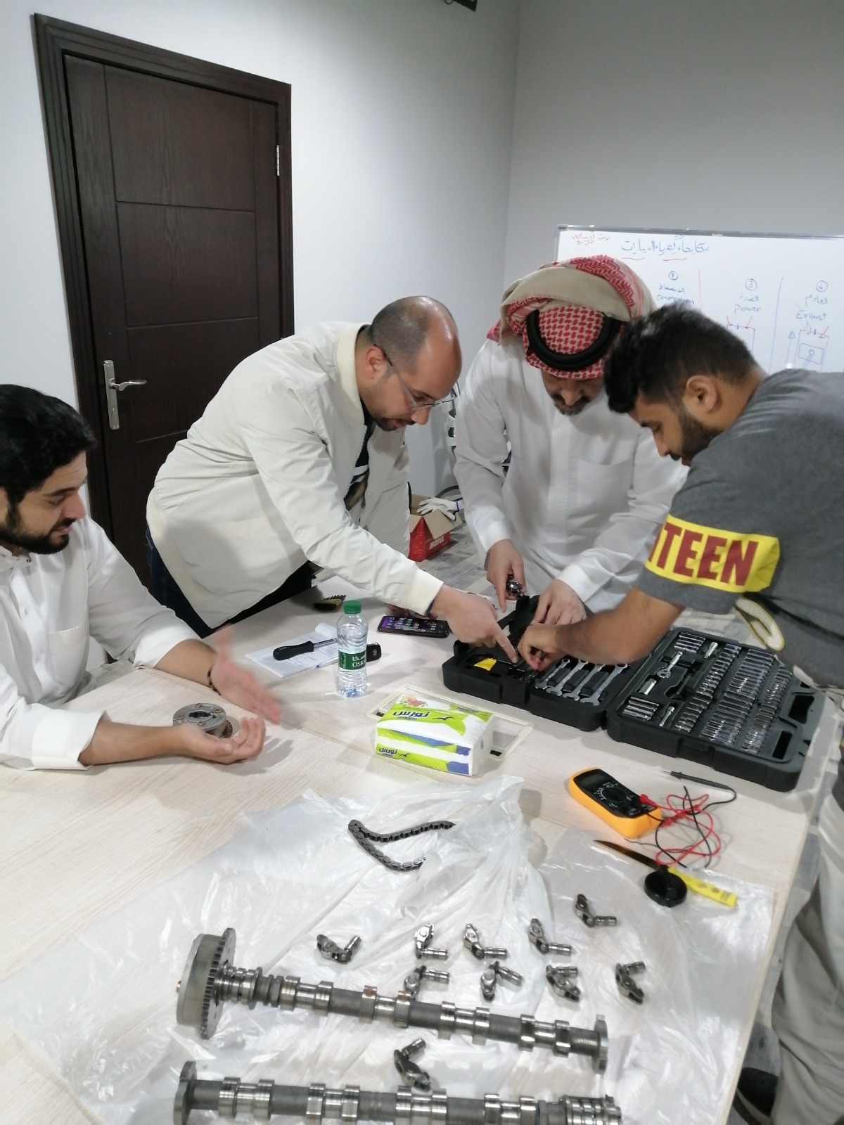 ورشة كهرباء السيارات